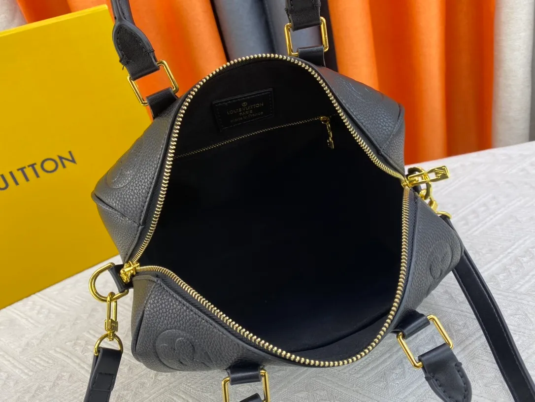 All Categories Official Website "Brand Women's Bags" Women's Bags 💙 LV 2023 New LV Pillow Bag