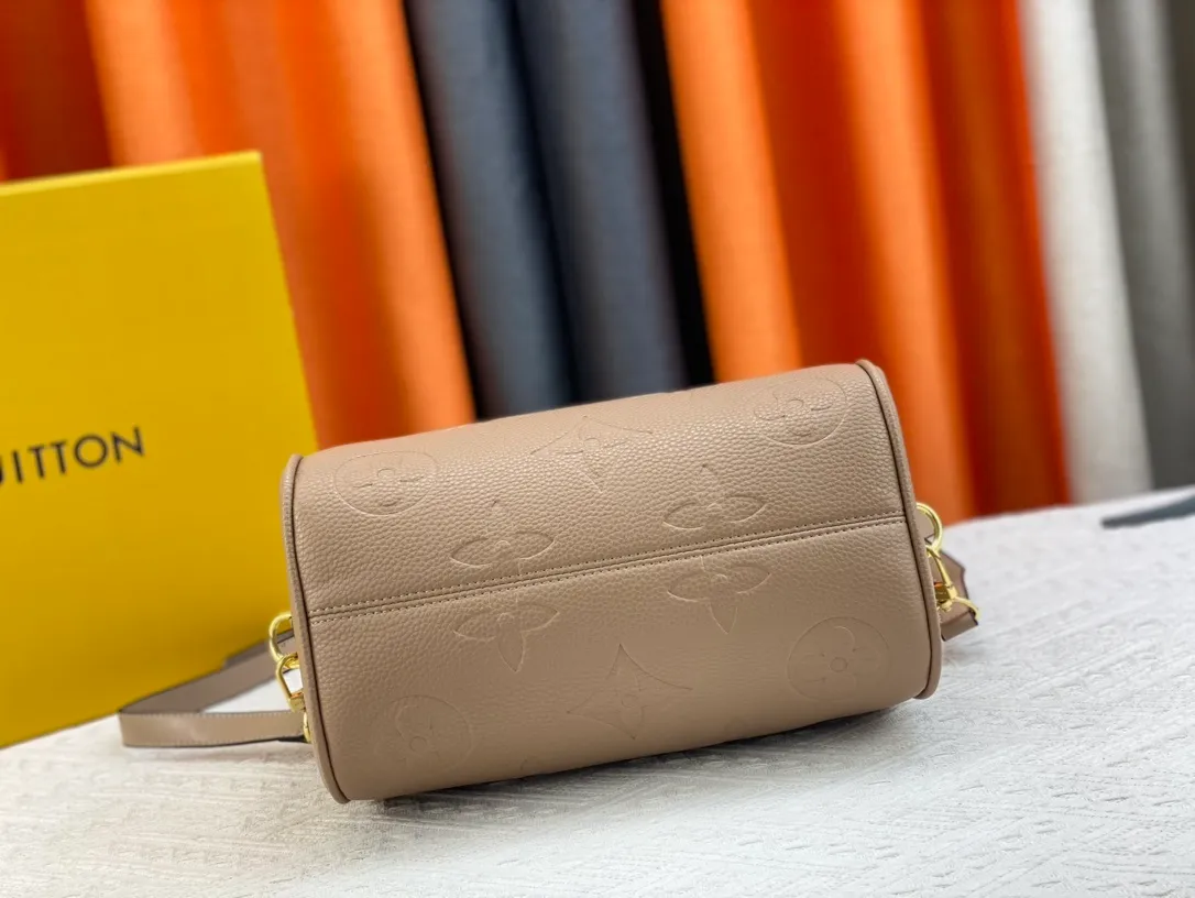 All Categories Official Website "Brand Women's Bags" Women's Bags 💙 LV 2023 New LV Pillow Bag