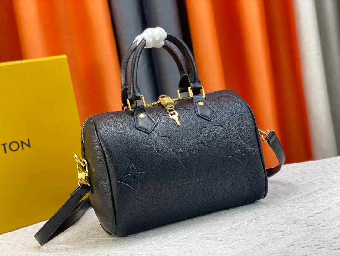 All Categories Official Website "Brand Women's Bags" Women's Bags 💙 LV 2023 New LV Pillow Bag