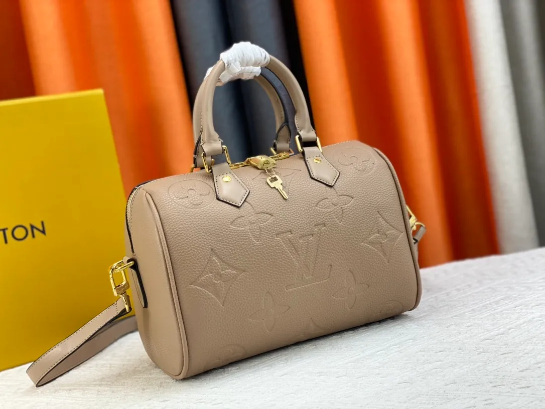 All Categories Official Website "Brand Women's Bags" Women's Bags 💙 LV 2023 New LV Pillow Bag
