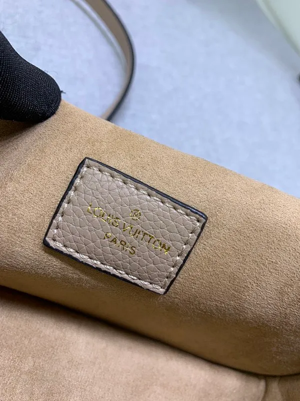 All Categories Official Website "Brand Women's Bags" Women's Bags 💙 LV 2024 New LV Crossbody Bag