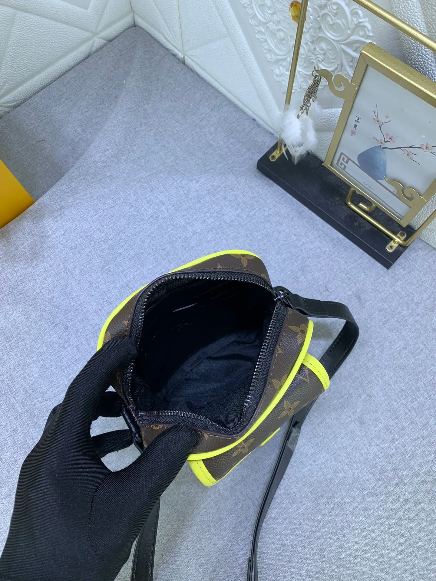 All categories Official website "Brand Women's Bags" Women's Bags 💙 LV 2023 new LVmini crossbody bag