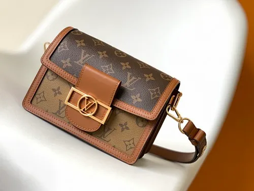All categories Official website "Brand Women's Bags" Women's Bags 💙 LV replica LV, fine imitation LV bags, LV shoulder bags, 2023 official latest version LV calfskin crossbody bag, bag factory, original material, size: 20-15-9CM