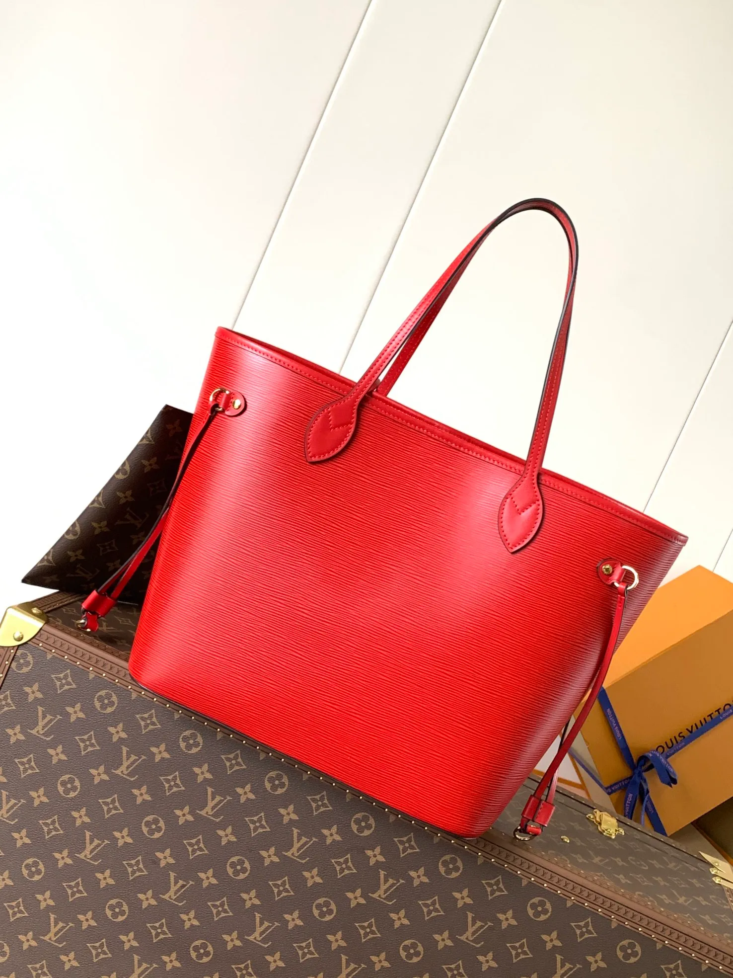 All categories Official website "Brand Women's Bags" Women's Bags 💙 LV 2026 new LV hand-held crossbody bag