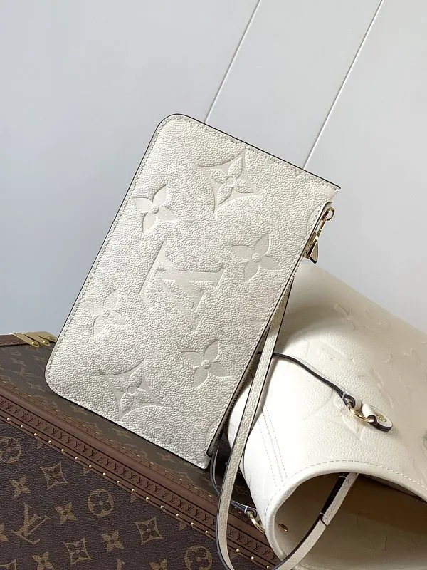 All categories Official website "Brand Women's Bags" Women's Bags 💙 LV 2026 new LV hand-held crossbody bag