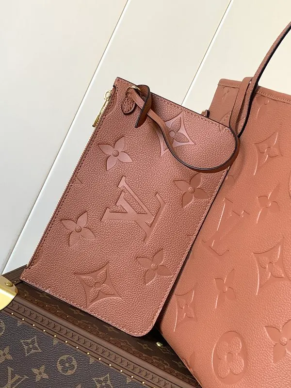 All categories Official website "Brand Women's Bags" Women's Bags 💙 LV 2026 new LV hand-held crossbody bag