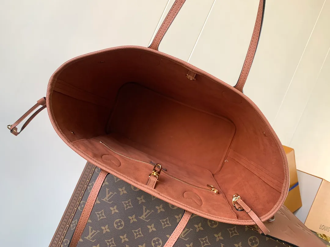All categories Official website "Brand Women's Bags" Women's Bags 💙 LV 2026 new LV hand-held crossbody bag