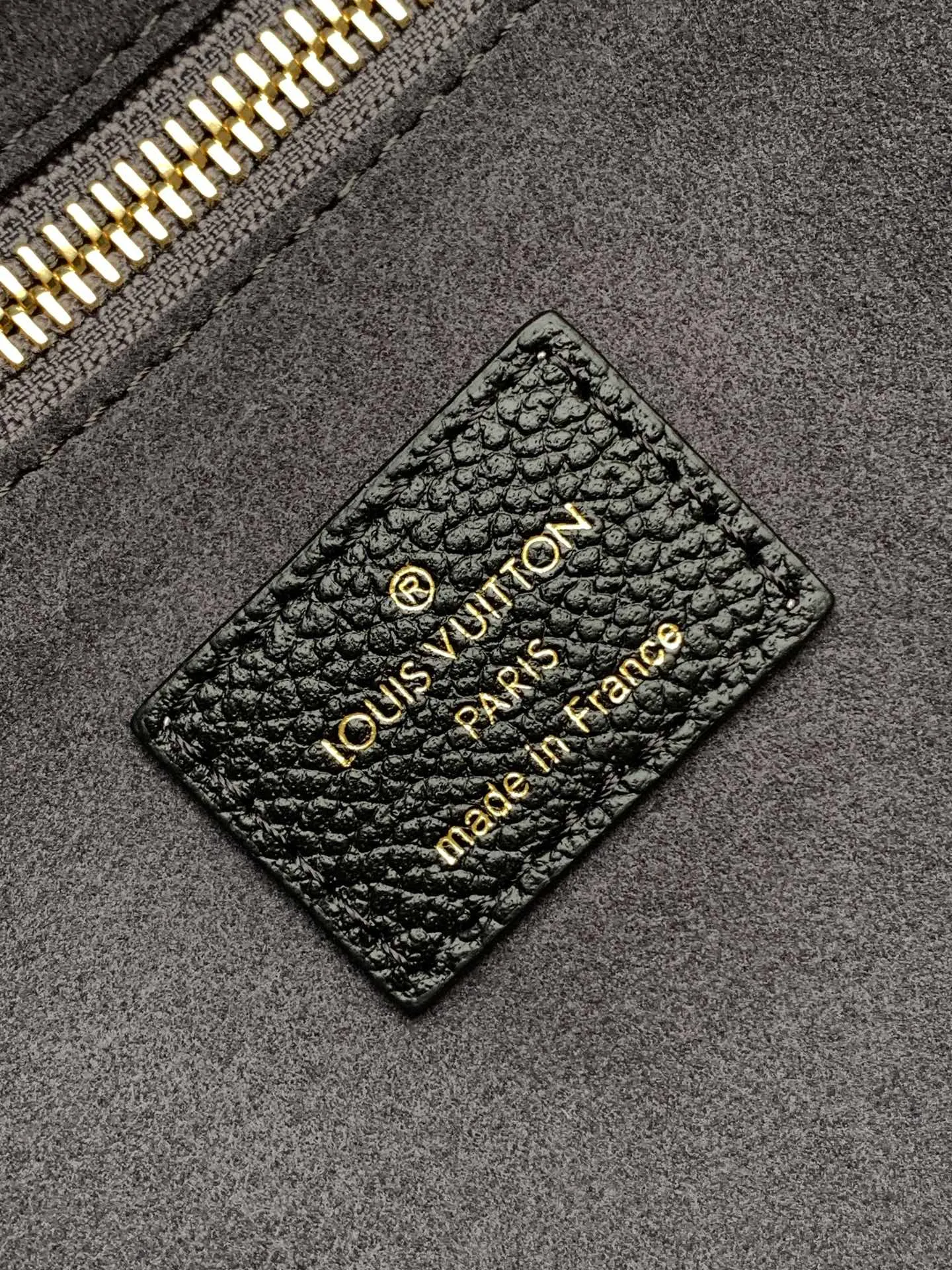 All categories Official website "Brand Women's Bags" Women's Bags 💙 LV 2026 new LV hand-held crossbody bag