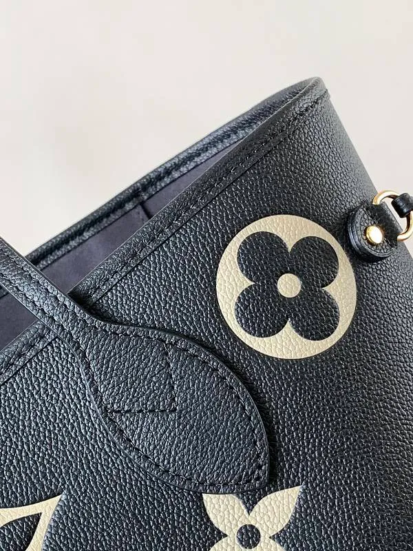 All categories Official website "Brand Women's Bags" Women's Bags 💙 LV 2026 new LV hand-held crossbody bag