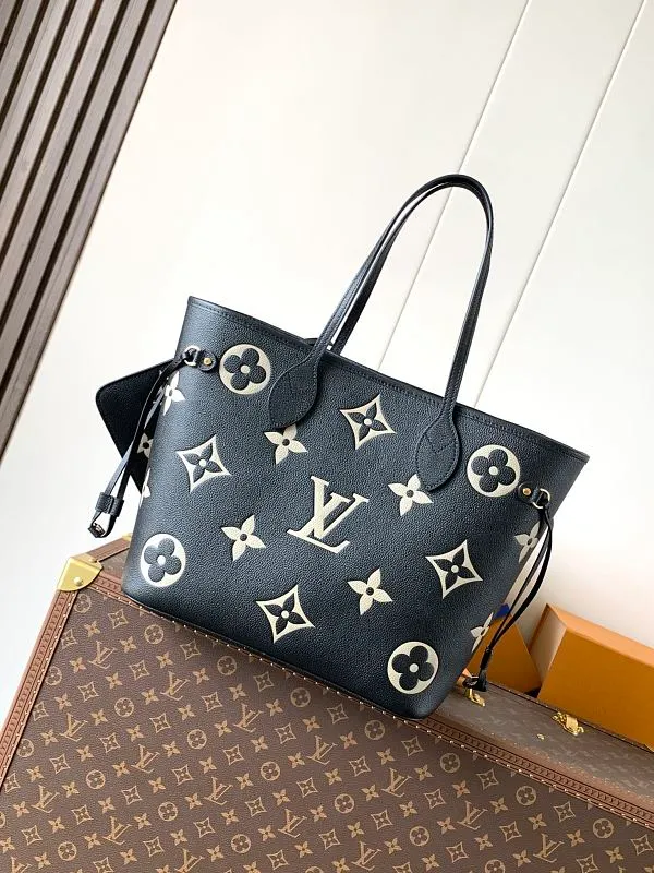 All categories Official website "Brand Women's Bags" Women's Bags 💙 LV 2026 new LV hand-held crossbody bag