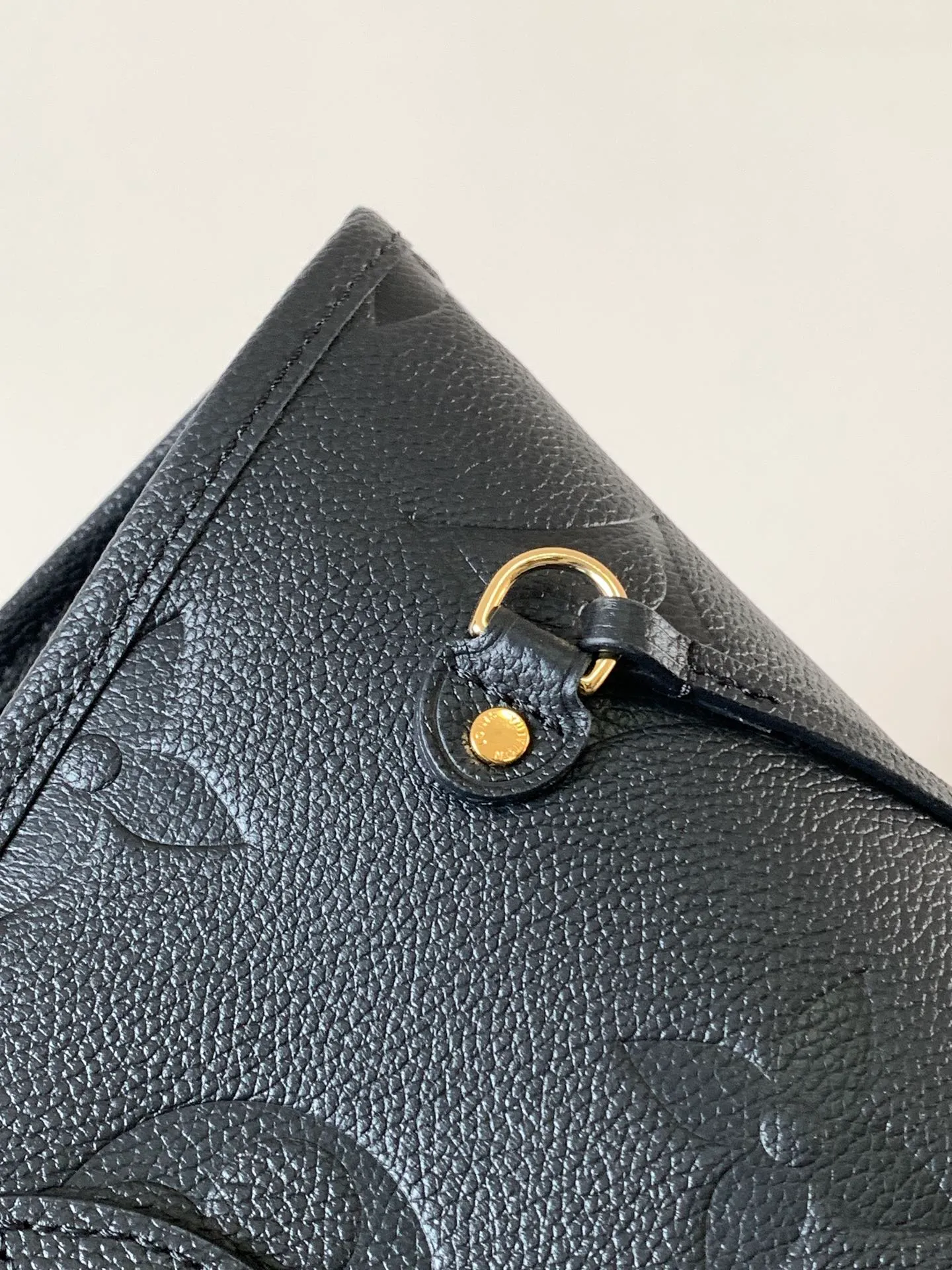 All categories Official website "Brand Women's Bags" Women's Bags 💙 LV 2026 new LV hand-held crossbody bag