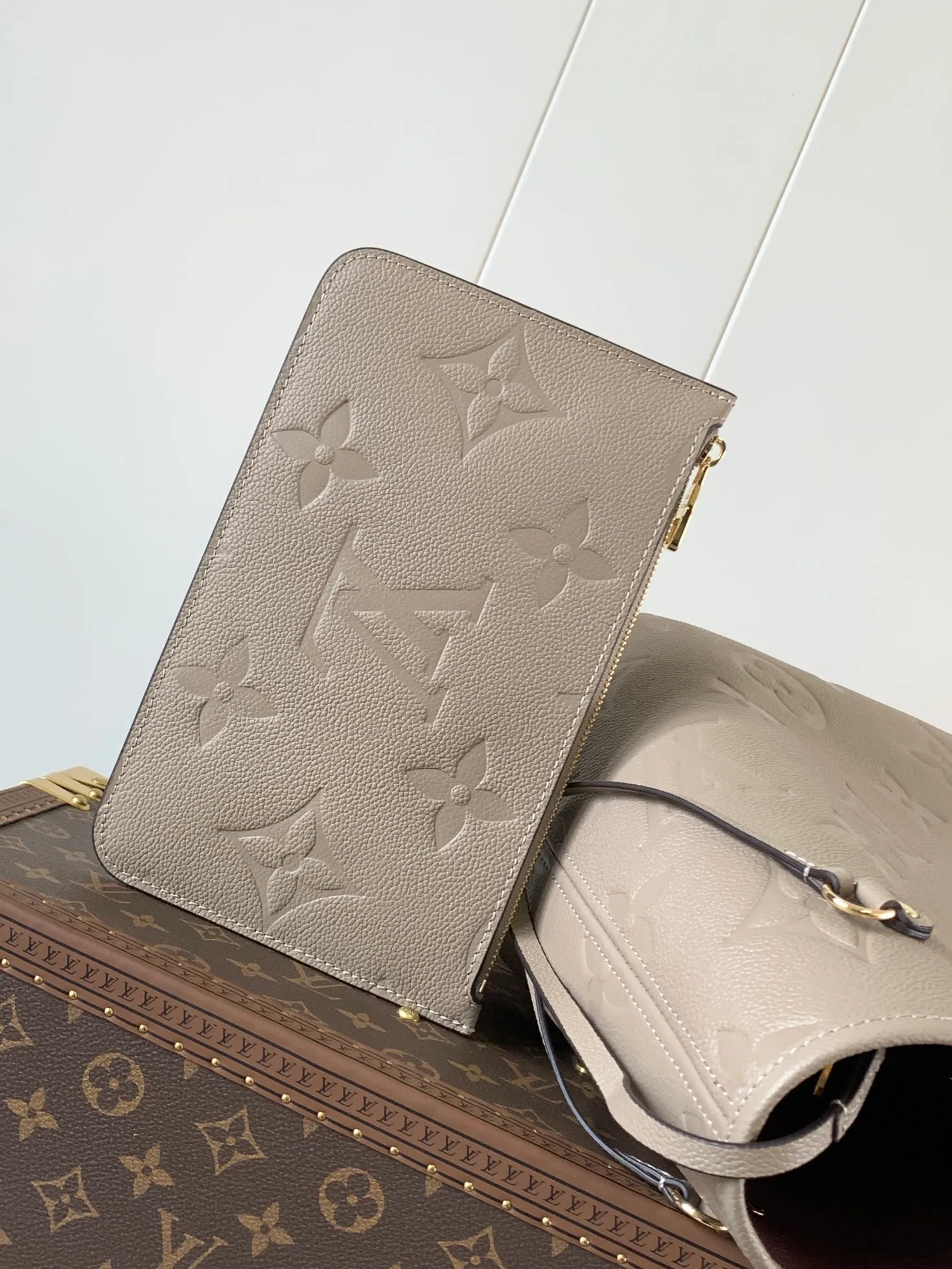 All categories Official website "Brand Women's Bags" Women's Bags 💙 LV 2026 new LV hand-held crossbody bag