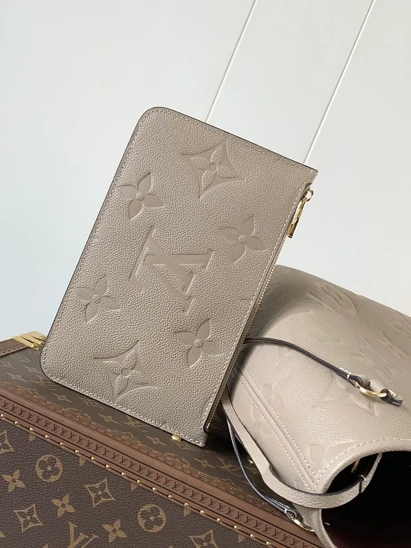 All categories Official website "Brand Women's Bags" Women's Bags 💙 LV 2026 new LV hand-held crossbody bag