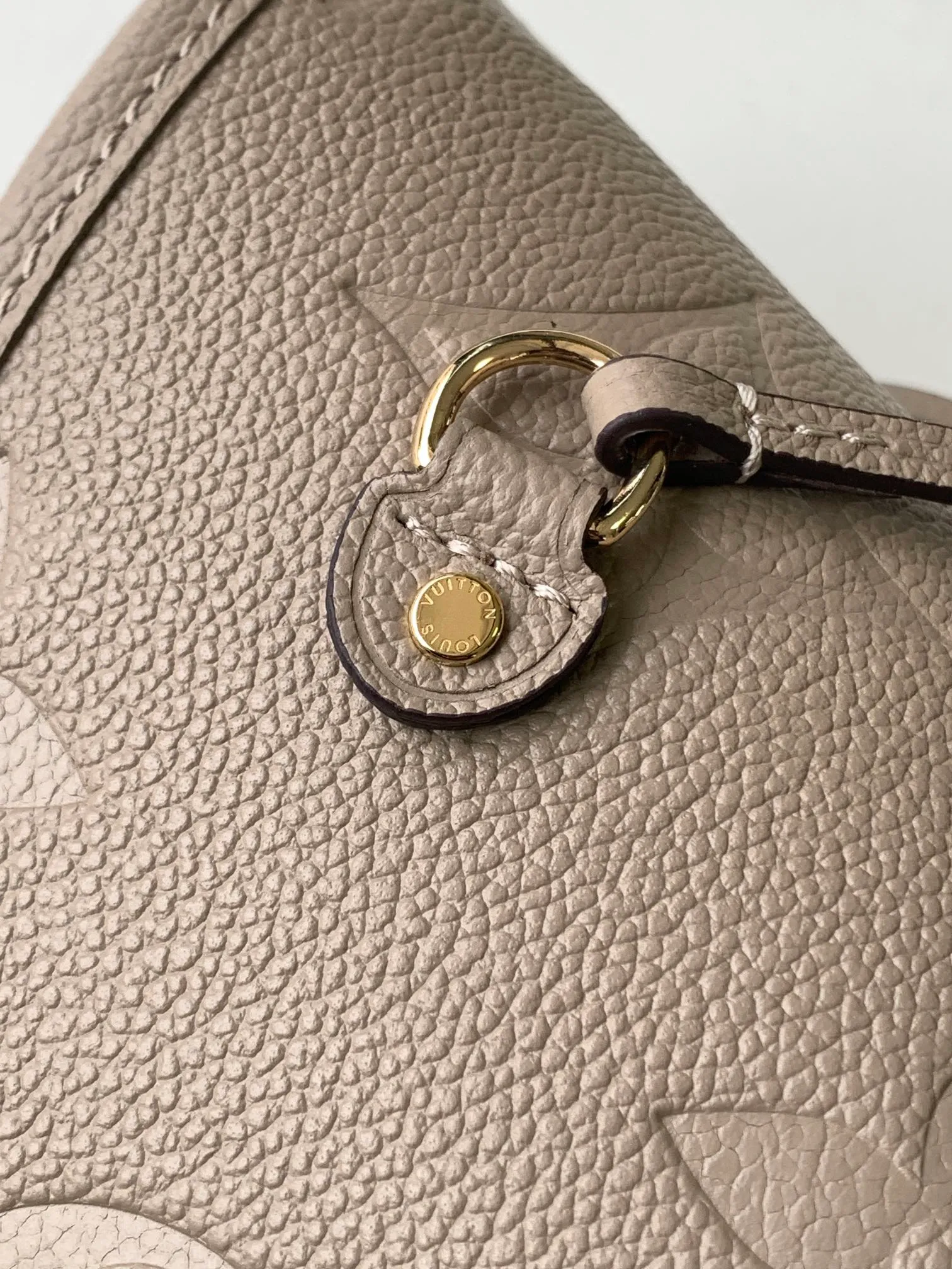 All categories Official website "Brand Women's Bags" Women's Bags 💙 LV 2026 new LV hand-held crossbody bag