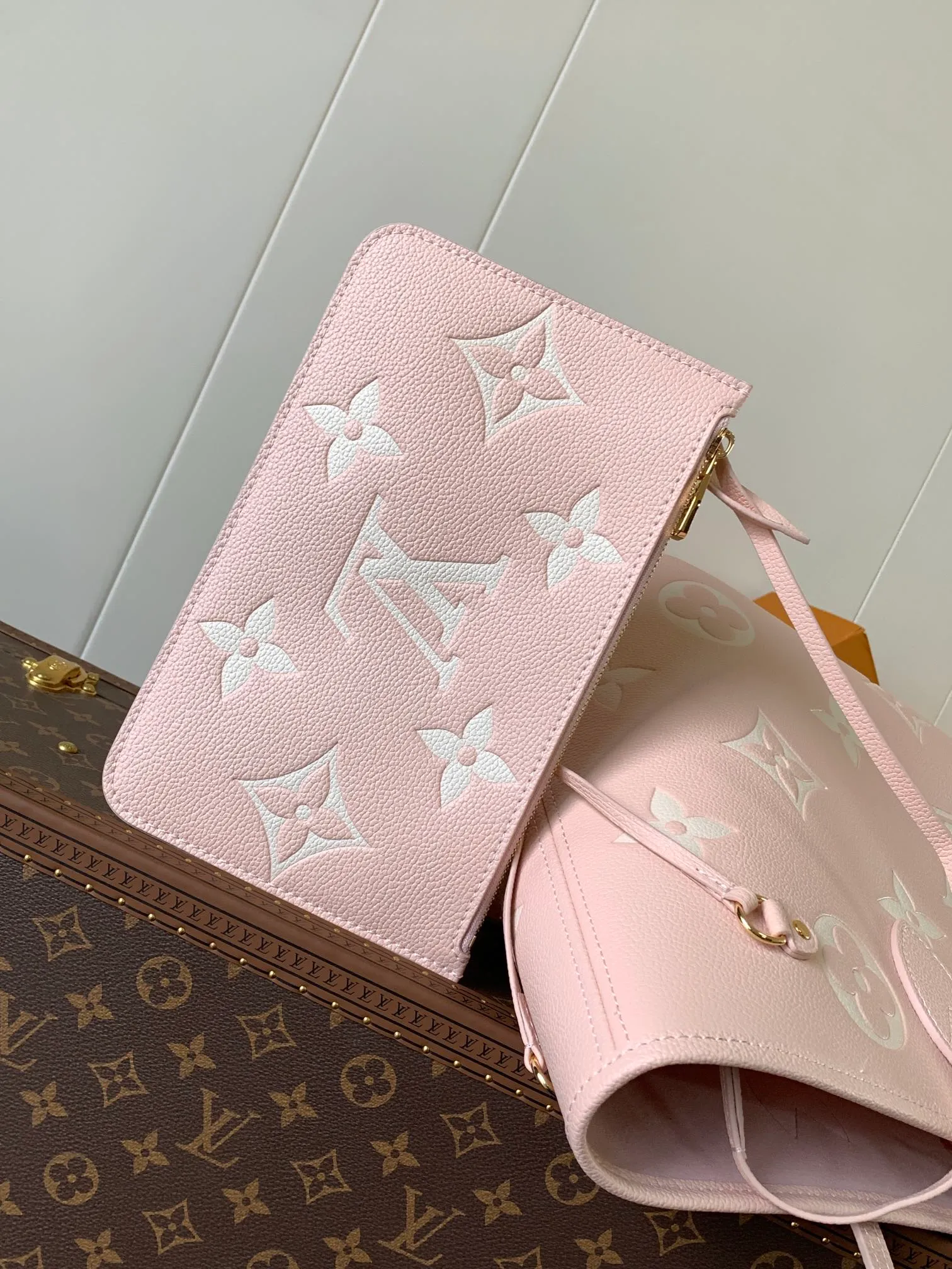 All categories Official website "Brand Women's Bags" Women's Bags 💙 LV 2026 new LV hand-held crossbody bag