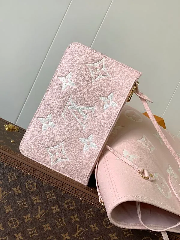 All categories Official website "Brand Women's Bags" Women's Bags 💙 LV 2026 new LV hand-held crossbody bag