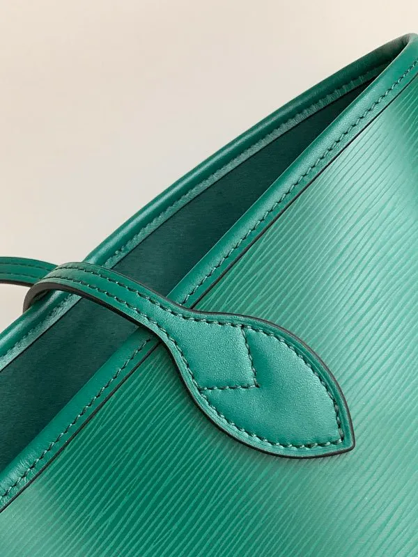 All categories Official website "Brand Women's Bags" Women's Bags 💙 LV 2026 new LV hand-held crossbody bag