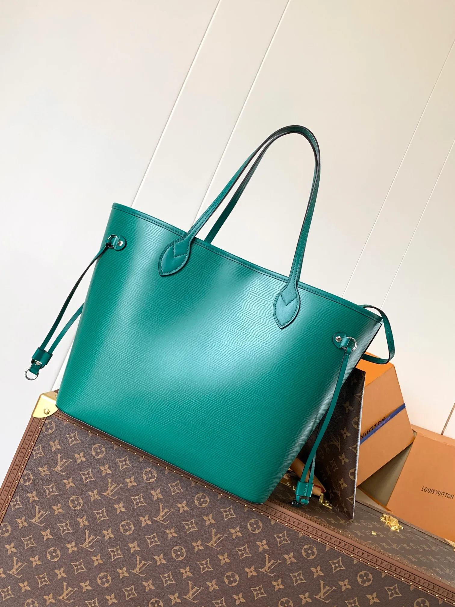 All categories Official website "Brand Women's Bags" Women's Bags 💙 LV 2026 new LV hand-held crossbody bag