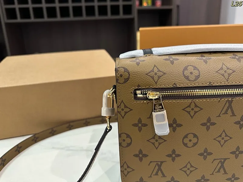 All Categories Official Website "Brand Women's Bags" Women's Bags 💙 LV 2025 New LV Crossbody Bag