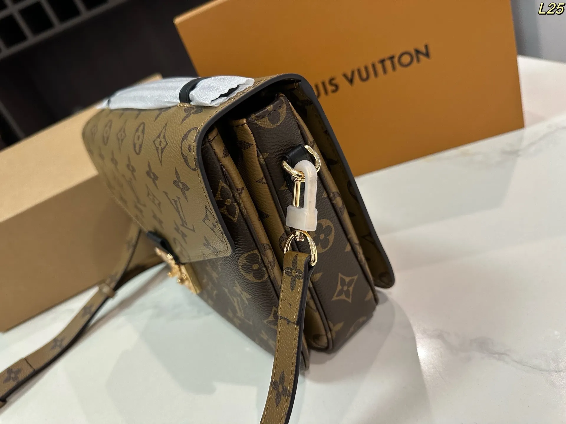 All Categories Official Website "Brand Women's Bags" Women's Bags 💙 LV 2025 New LV Crossbody Bag