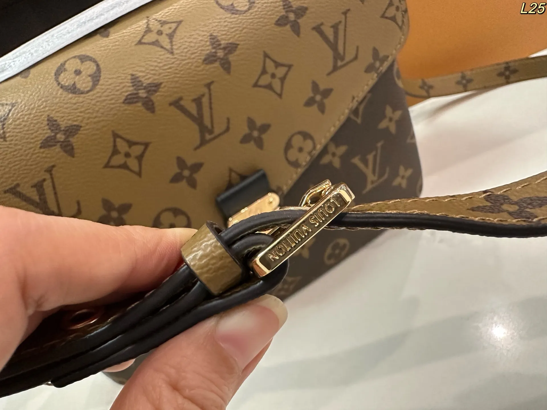 All Categories Official Website "Brand Women's Bags" Women's Bags 💙 LV 2025 New LV Crossbody Bag