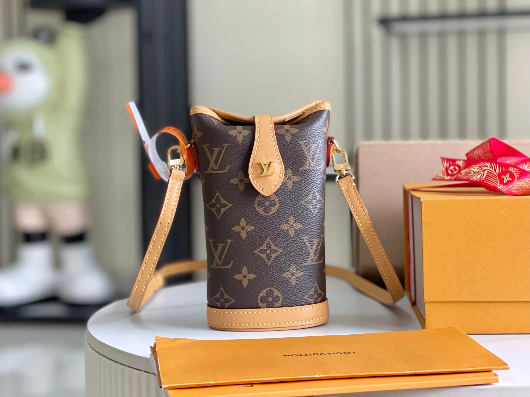 All Categories 💚 Authentic Grade Bags 💚 LV 2026 New LV Top Replica Crossbody Shoulder Bag