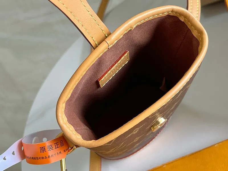 All Categories 💚 Authentic Grade Bags 💚 LV 2026 New LV Top Replica Crossbody Shoulder Bag