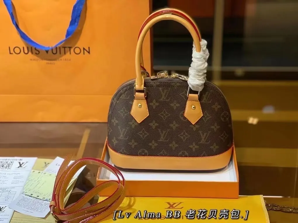 All categories Official website "Brand Women's Bags" Women's Bags 💙 LV fine imitation LV, high imitation LV bags, LV crossbody bags, 2023 official latest version LV handbags, LV bag factory, recommended bags, size: 24-12-18CM