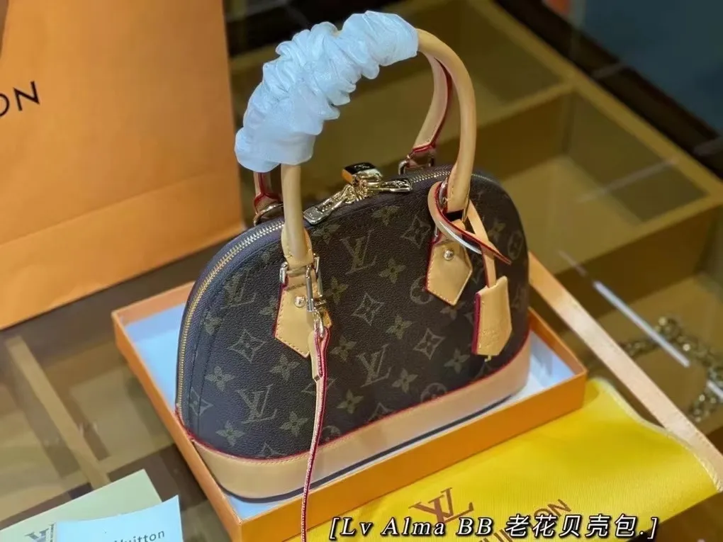 All categories Official website "Brand Women's Bags" Women's Bags 💙 LV fine imitation LV, high imitation LV bags, LV crossbody bags, 2023 official latest version LV handbags, LV bag factory, recommended bags, size: 24-12-18CM