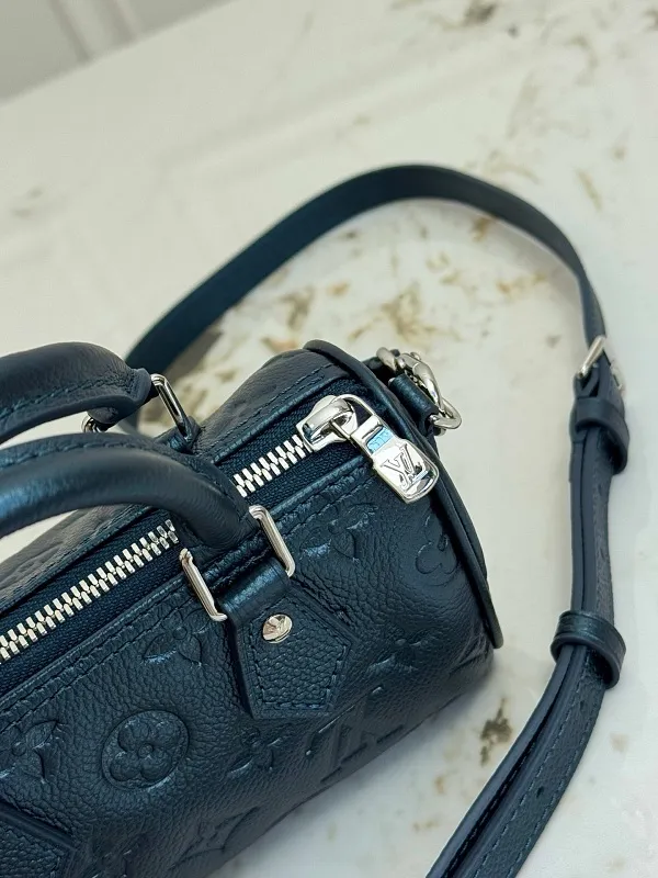 All Categories Official Website "Brand Women's Bags" Women's Bags 💙 LV 2026 New LV Crossbody Bag