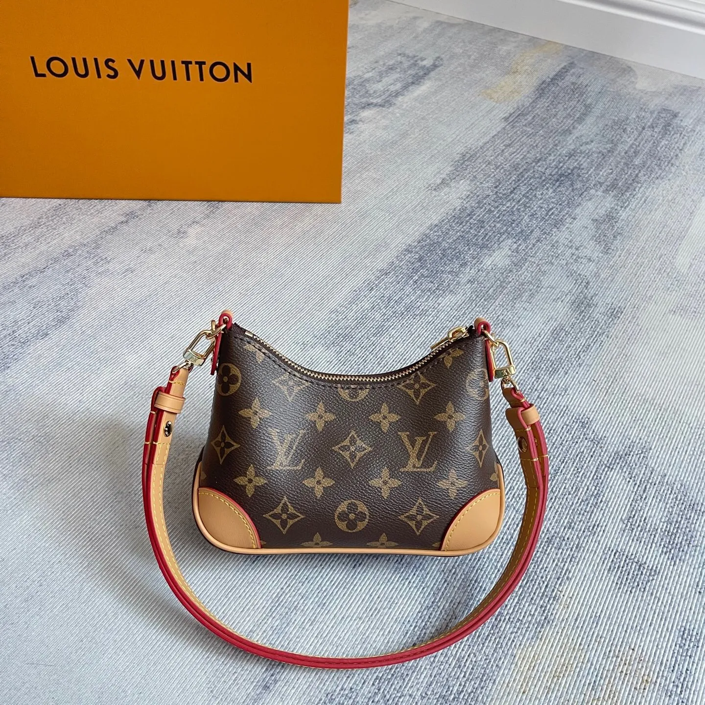 All Categories Official Website "Brand Women's Bags" Women's Bags 💙 LV 2025 New LV Crossbody Bag