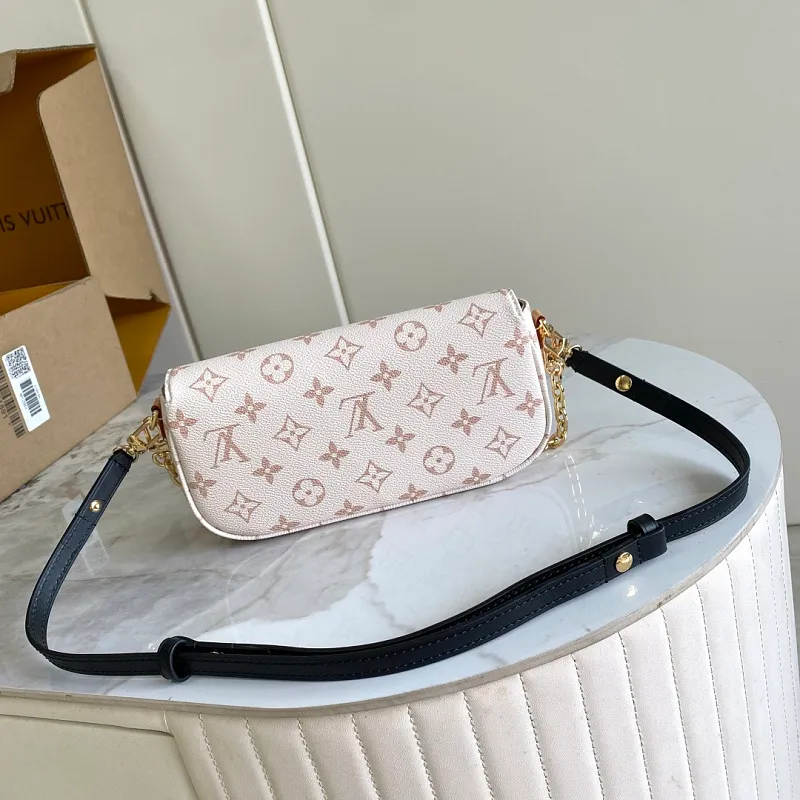 All Categories Official Website "Brand Women's Bags" Women's Bags 💙 LV LV 2026 New Crossbody Shoulder Bag