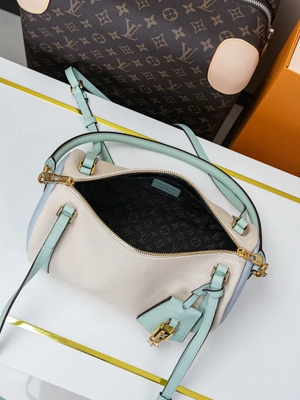 All Categories Official Website "Brand Women's Bags" Women's Bags 💙 LV 2025 New LV Crossbody Bag