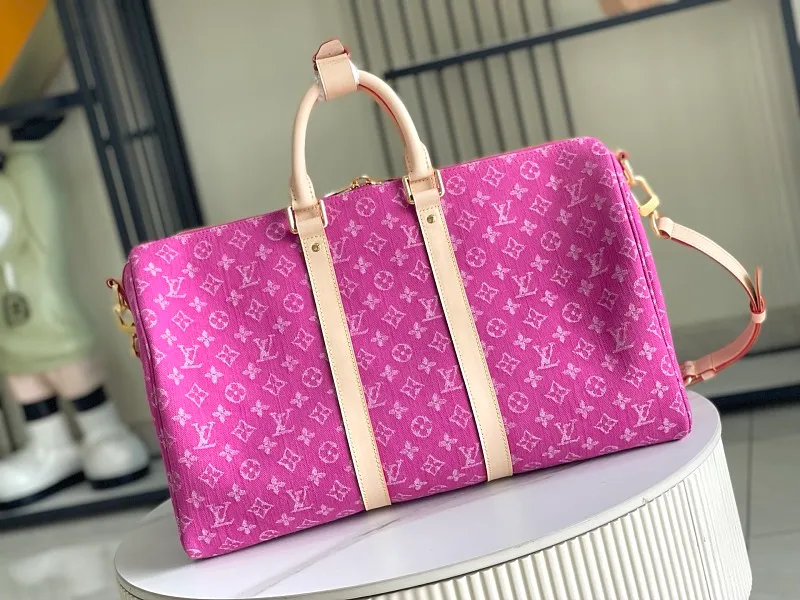 All categories 💚 Authentic bags 💚 LV LV new travel bag