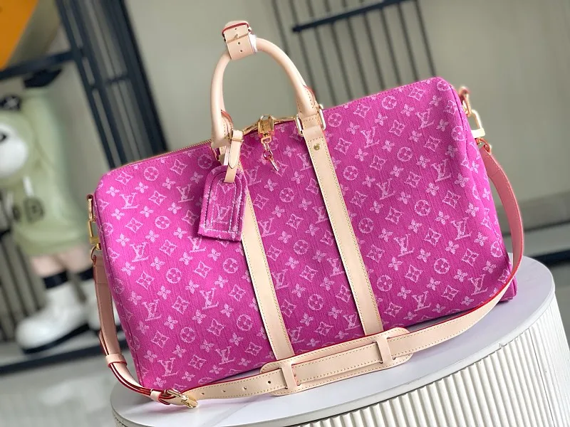 All categories 💚 Authentic bags 💚 LV LV new travel bag