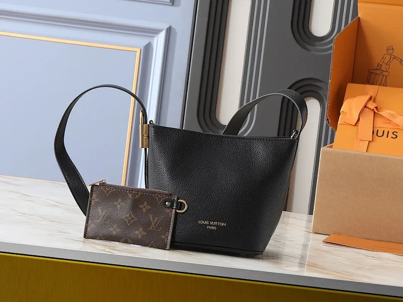 All Categories Official Website "Brand Women's Bags" Women's Bags 💙 LV 2025 New LV Crossbody Bag