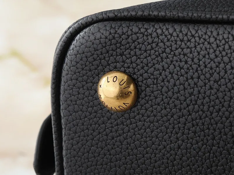 All Categories Official Website "Brand Women's Bags" Women's Bags 💙 LV 2025 New LV Crossbody Bag
