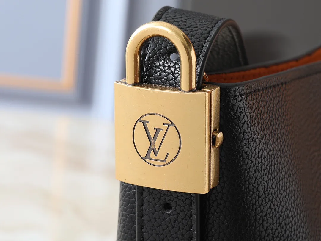 All Categories Official Website "Brand Women's Bags" Women's Bags 💙 LV 2025 New LV Crossbody Bag