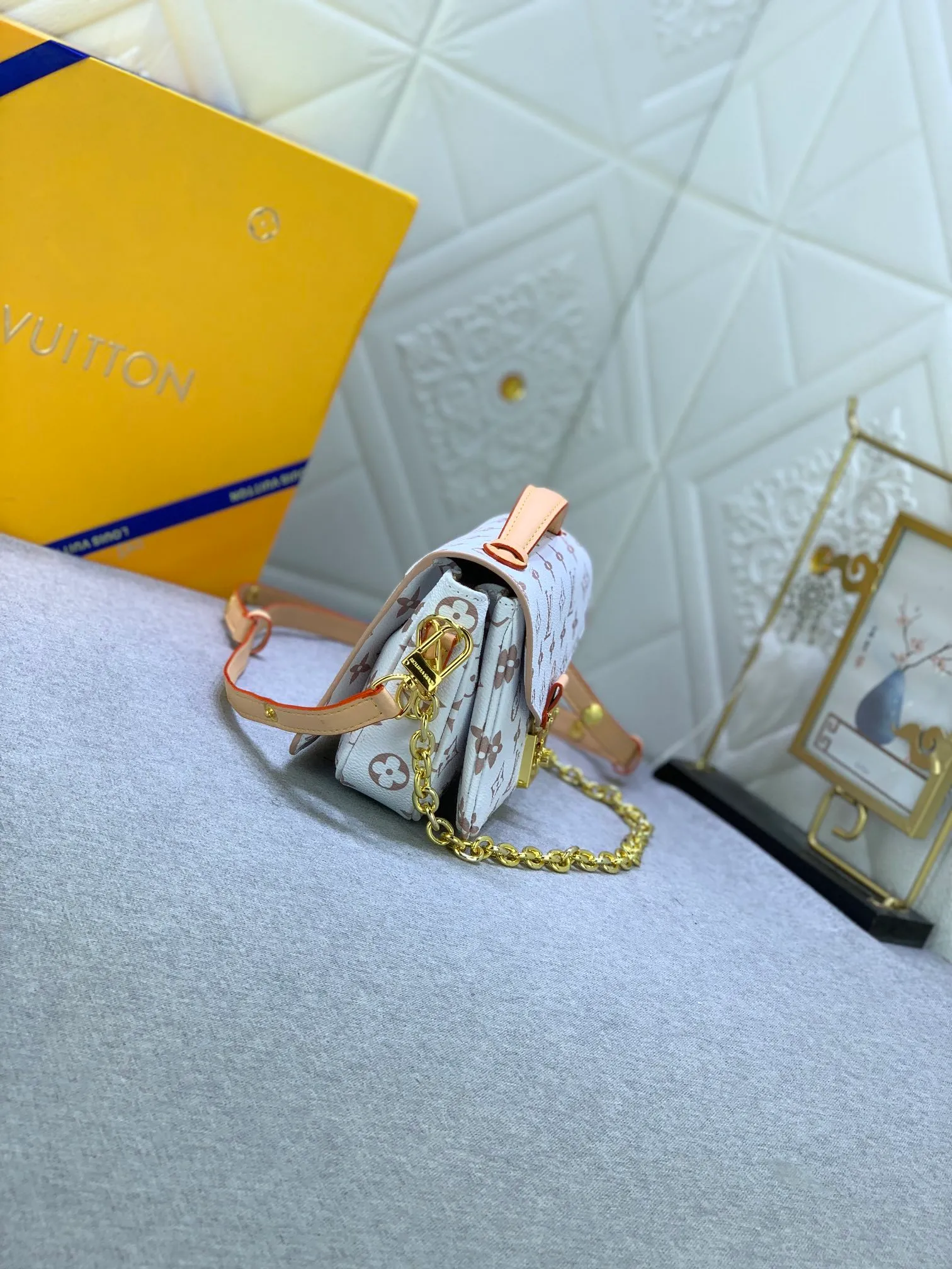 All Categories Official Website "Brand Women's Bags" Women's Bags 💙 LV 2024 New LV Crossbody Bag