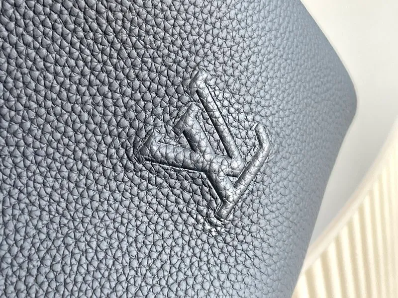 All categories 💚 Authentic bags 💚 LV 2026 new LV travel bag