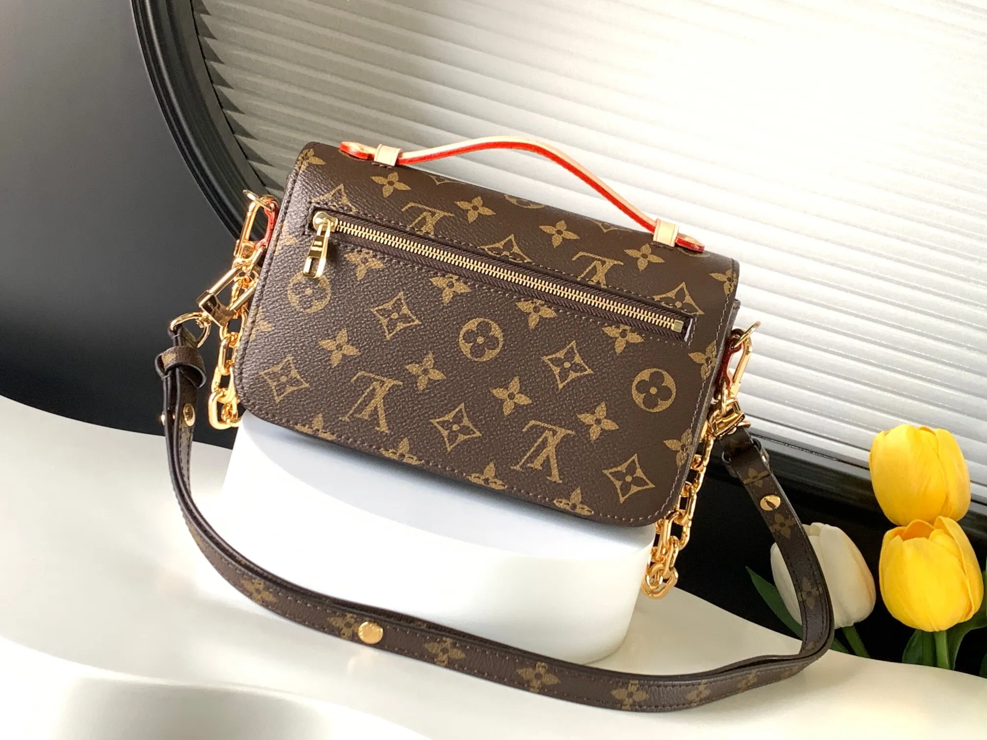 All Categories Official Website "Brand Women's Bags" Women's Bags 💙 LV 2024 New LV Crossbody Bag