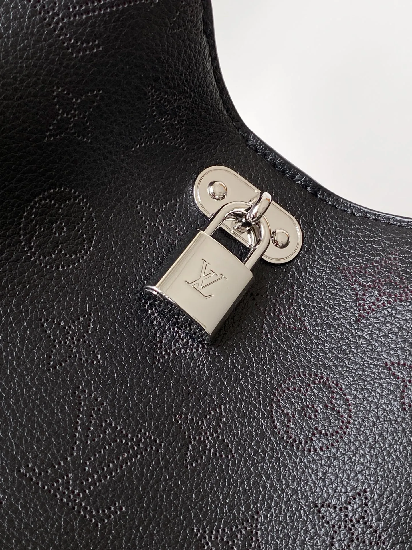 All Categories Official Website "Brand Women's Bags" Women's Bags 💙 LV 2026 Official Website New LV Armpit Bags