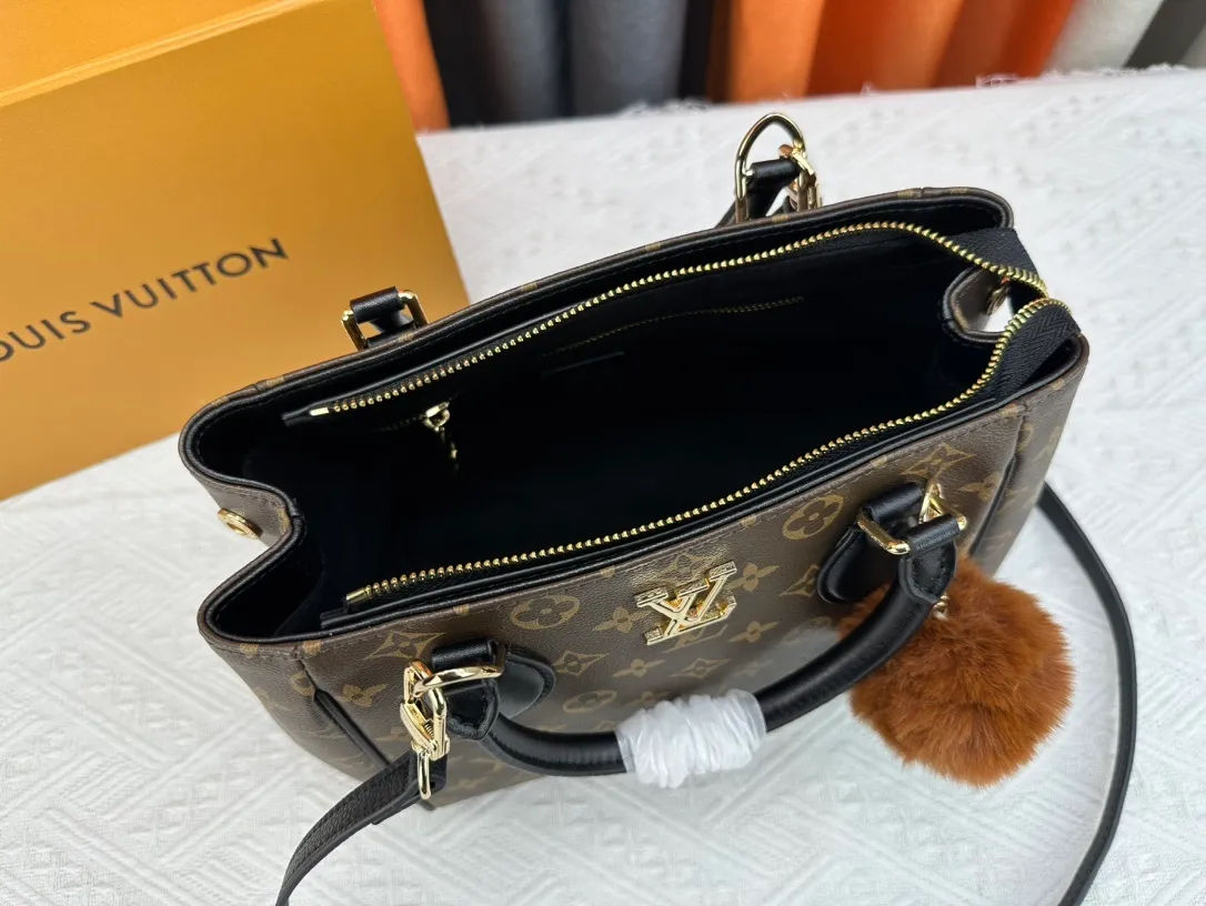 All Categories Official Website "Brand Women's Bags" Women's Bags 💙 LV 2024 Official Website New LV Crossbody Bags