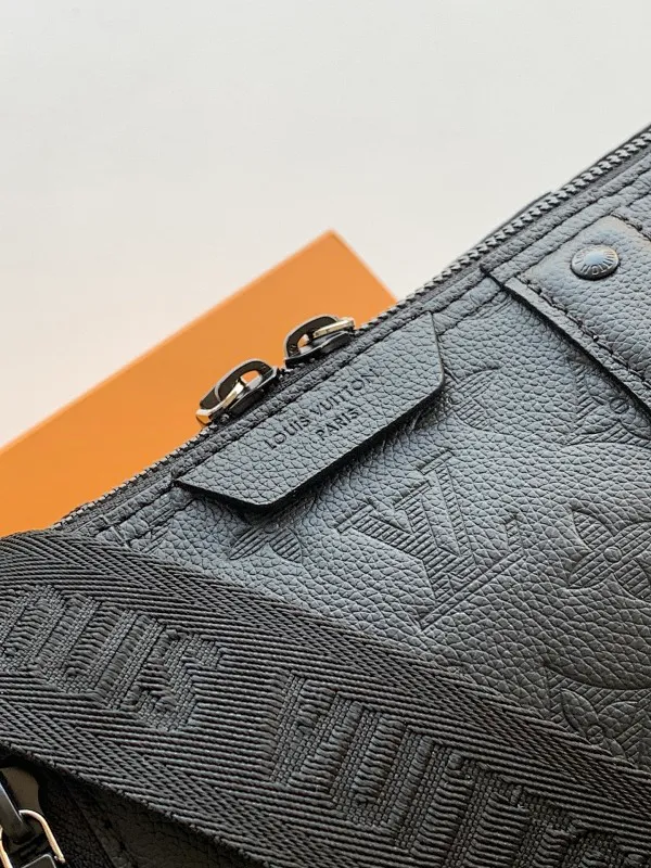 All Categories Official Website "Brand Women's Bags" Women's Bags 💙 LV 2026 New LV Crossbody Bag