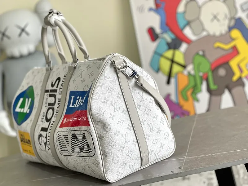 All categories 💚 Authentic bags 💚 LV LV new travel bag