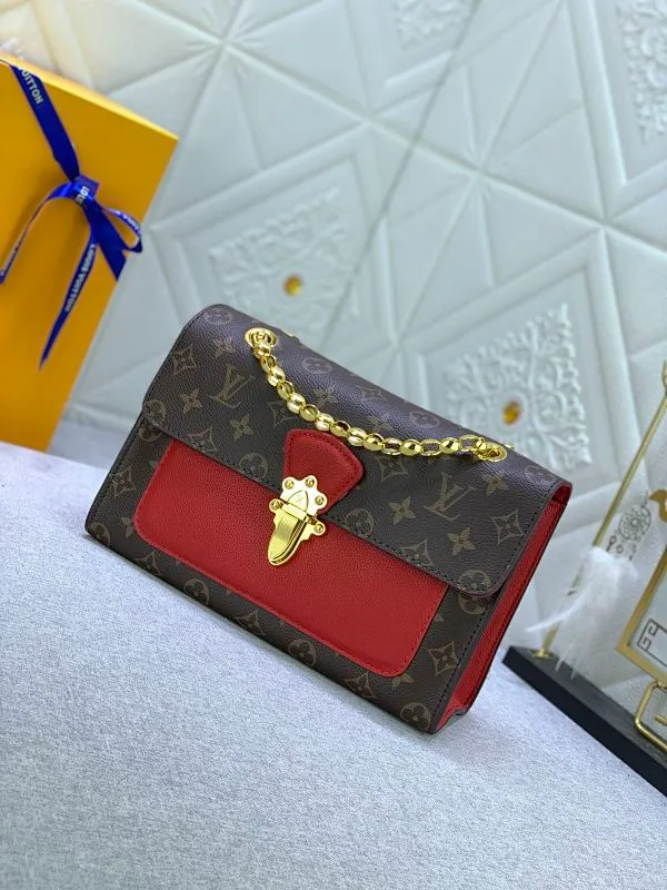All Categories Official Website "Brand Women's Bags" Women's Bags 💙 LV French custom-made Monogram canvas and exquisite calfskin, top-notch handmade in Taiwan, perfect bottom arc of original order for quality, perfect combination of materials and unique hardware accessories, all investment regardless of cost, single shoulder, hand-held, cross-body all-match must-have style, exquisite crown lock buckle, showing the queen's style