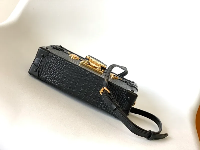 All categories Official website "Brand Women's Bags" Women's Bags 💙 LV replica LV, fine imitation LV bags, LV shoulder bags, 2023 official latest version LV crocodile leather crossbody bag, bag factory, original material, size: 20-12.5-5CM