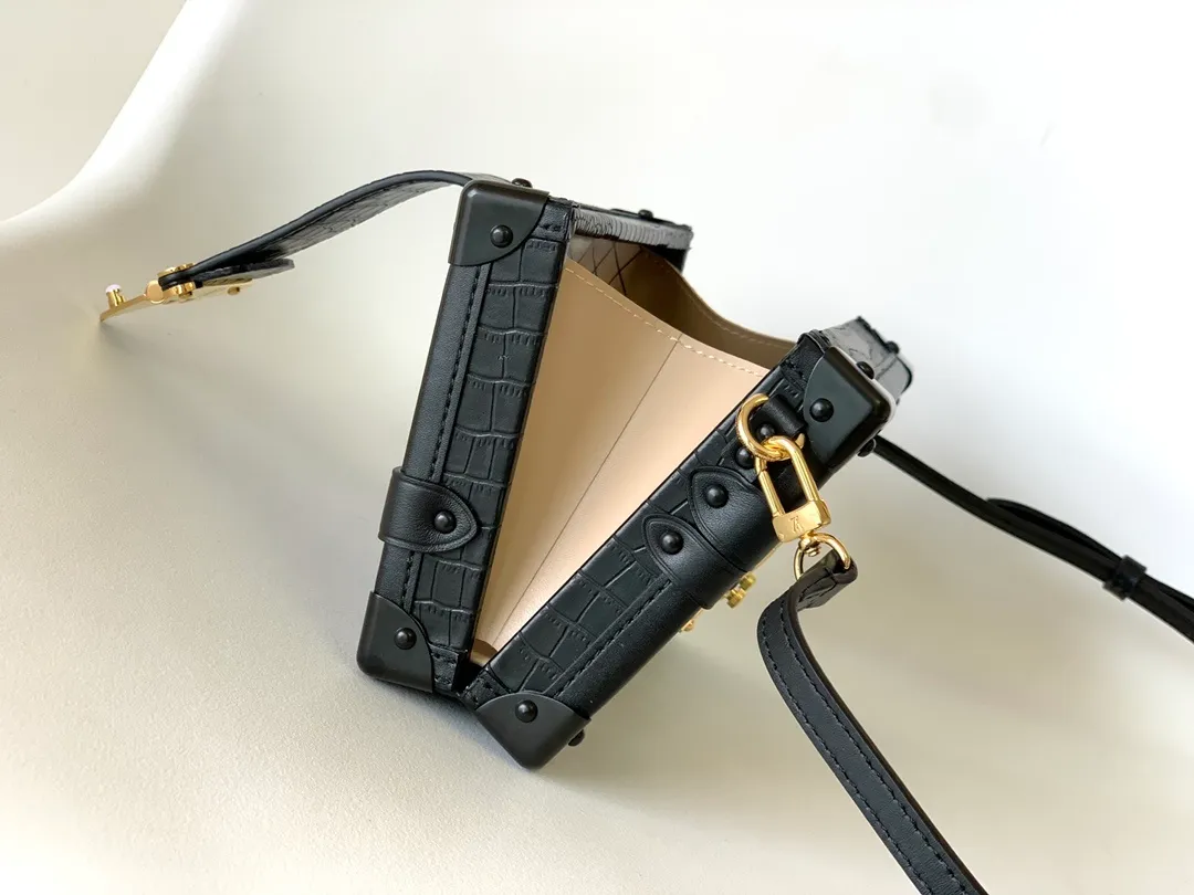 All categories Official website "Brand Women's Bags" Women's Bags 💙 LV replica LV, fine imitation LV bags, LV shoulder bags, 2023 official latest version LV crocodile leather crossbody bag, bag factory, original material, size: 20-12.5-5CM