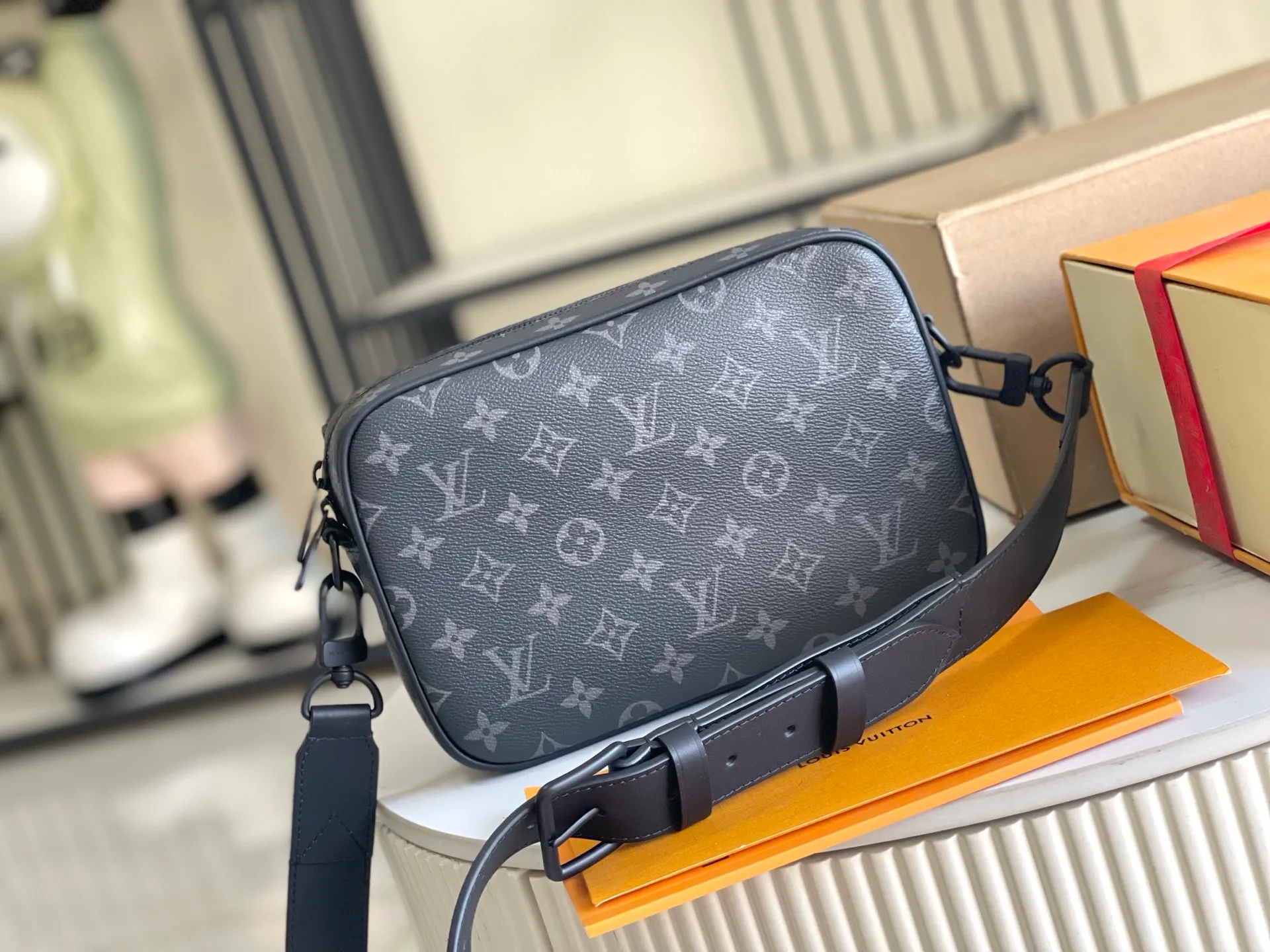 All Categories 💚 Authentic Grade Bags 💚 LV 2026 New LV Top Replica Crossbody Shoulder Bag
