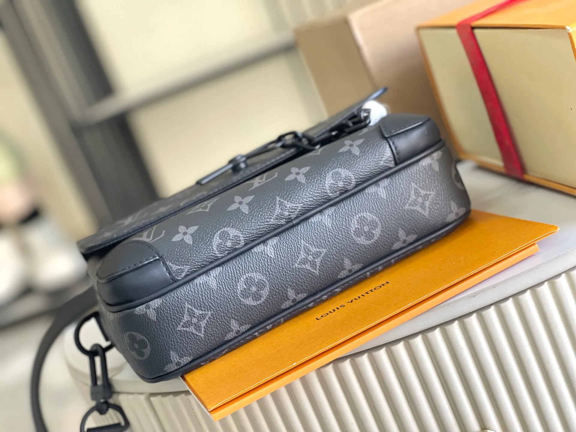 All Categories 💚 Authentic Grade Bags 💚 LV 2026 New LV Top Replica Crossbody Shoulder Bag